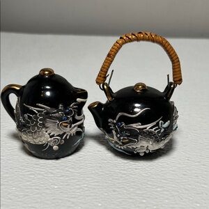 Vintage Dragonware Moriage Japan Teapot Salt Pepper Shaker Gold Accents